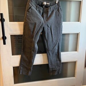 Ladies Gray Dress Pants cropped size 6